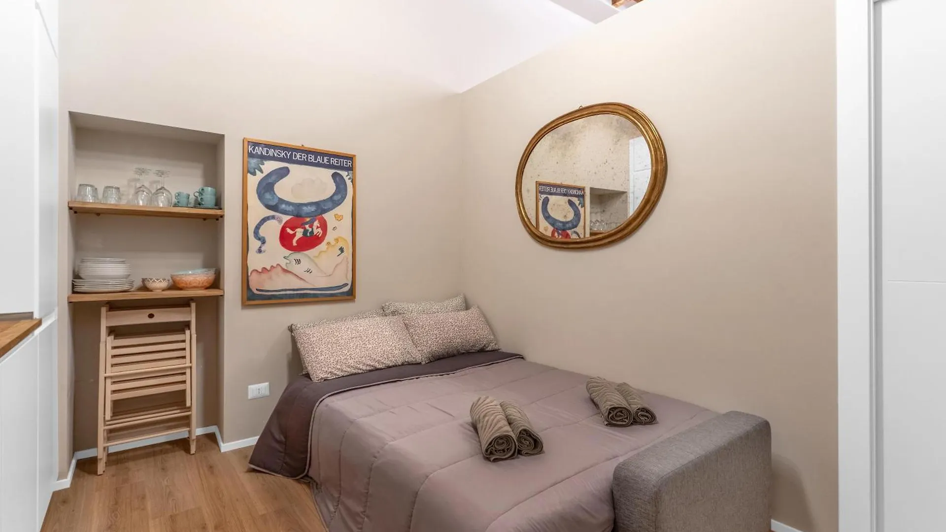 Cre12 - Loreto - Duomo - Design - Boho -Chic Milan Apartment